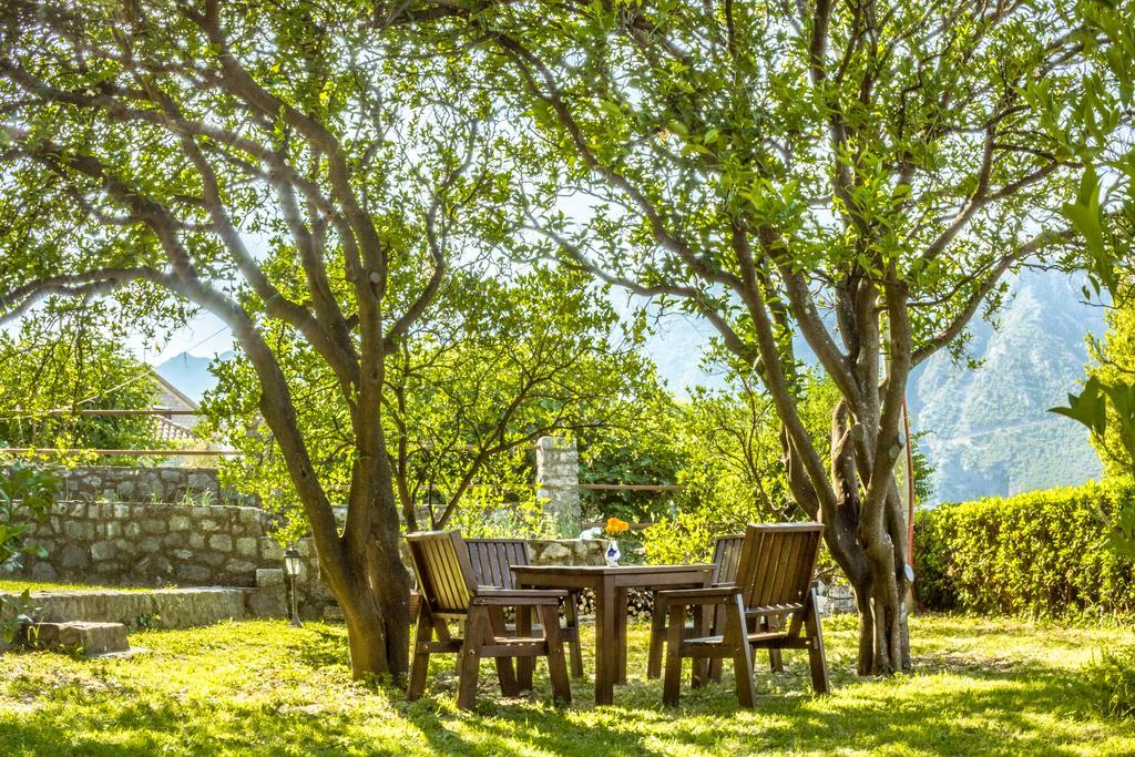 Apartmani Stanovcic Donji Morinj Εξωτερικό φωτογραφία